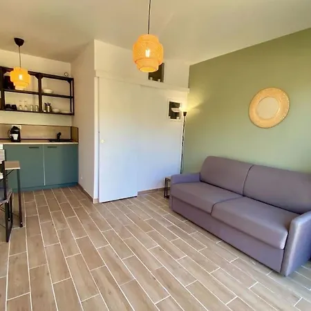 Studio Avec Terrasse La Londe-les-Maures Exterior foto